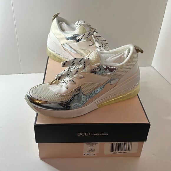 BCBGeneration Weddi Metallic Wedge Sneakers size 8.5 M - Picture 1 of 6